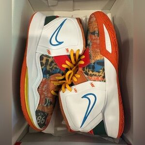 Big Kid’s Size 6Y Nike Kyrie Infinity Basketball Shoes
